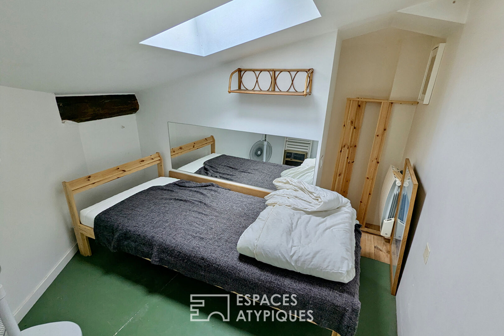 Le cosy arty de Sainte Croix_Meublé