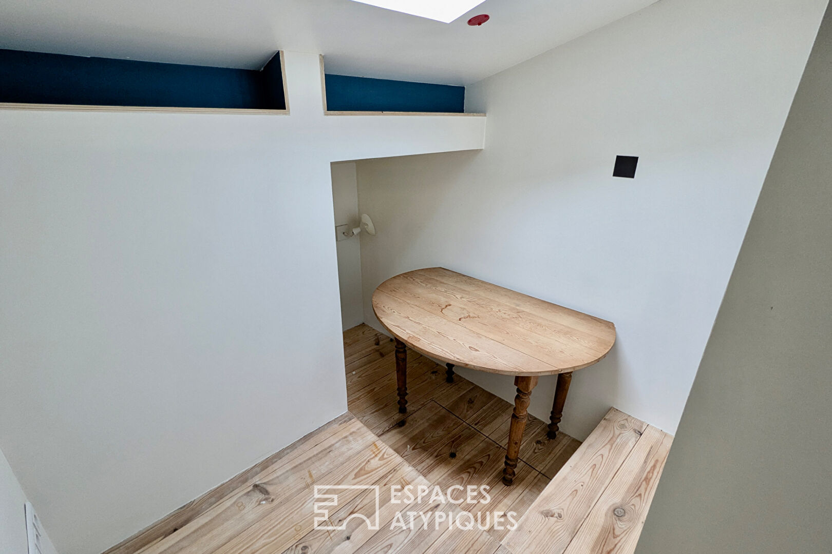 Le cosy arty de Sainte Croix_Meublé