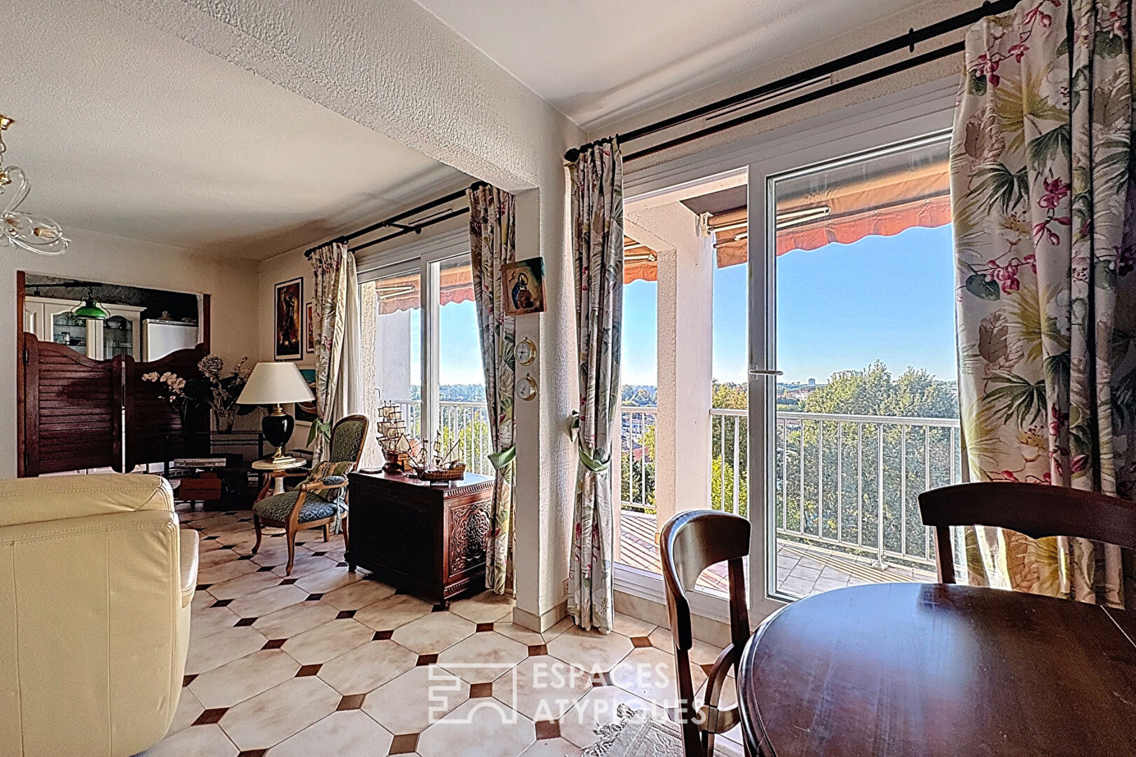 Spacieux T3 avec balcon et vue totalement dégagée