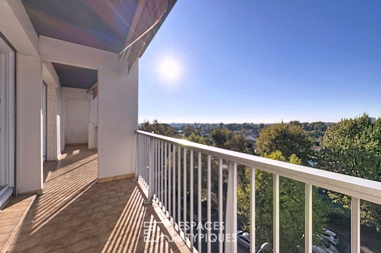 Spacieux T3 avec balcon et vue totalement dégagée