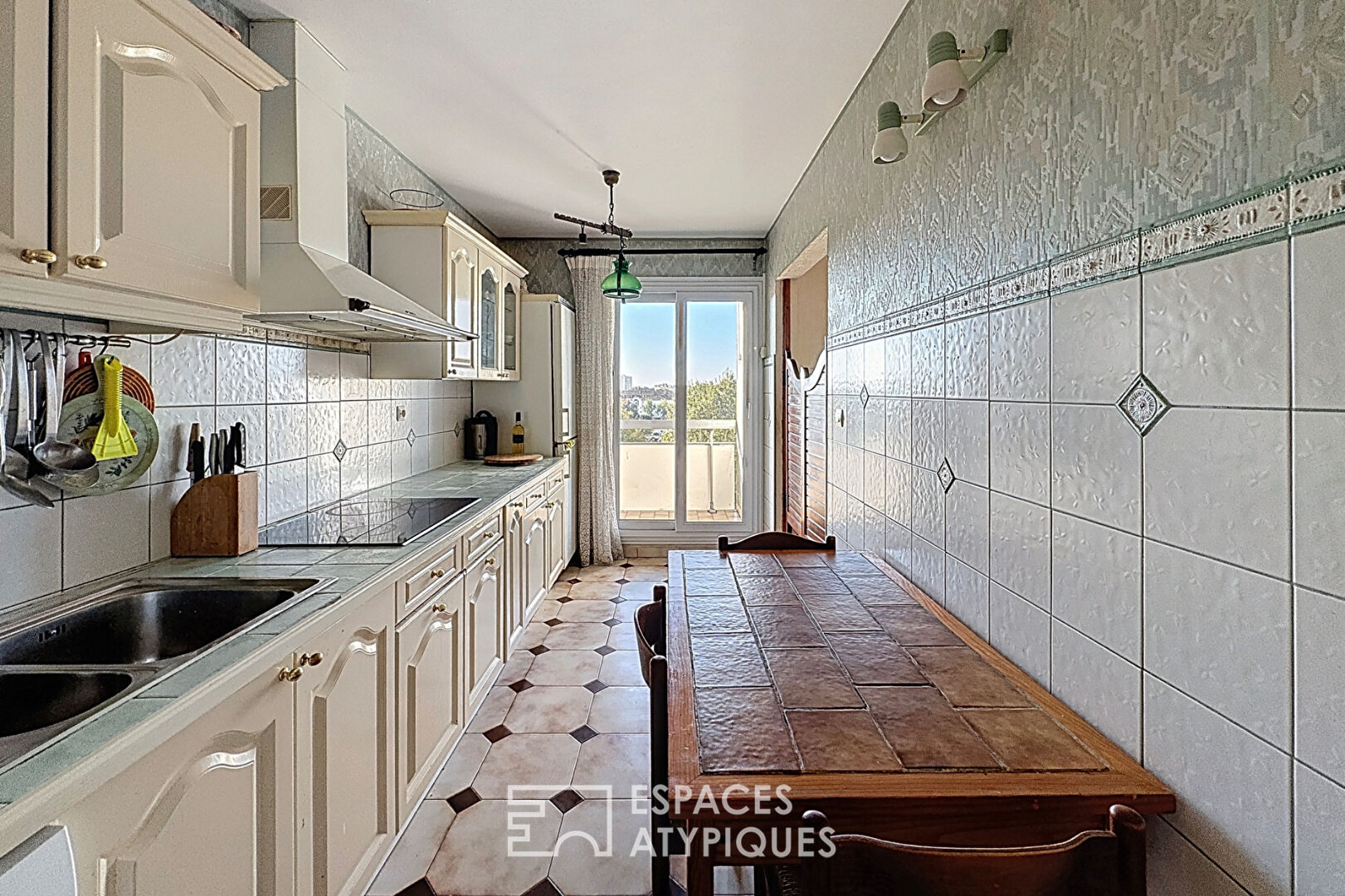 Spacieux T3 avec balcon et vue totalement dégagée