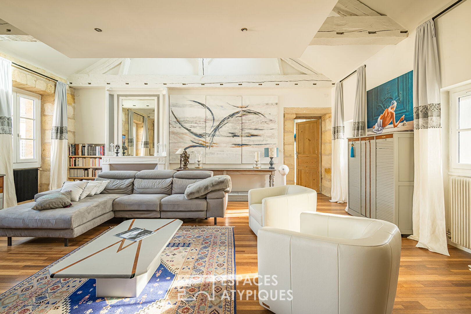 Appartement de charme rénové dans un ancien couvent de Sainte Croix