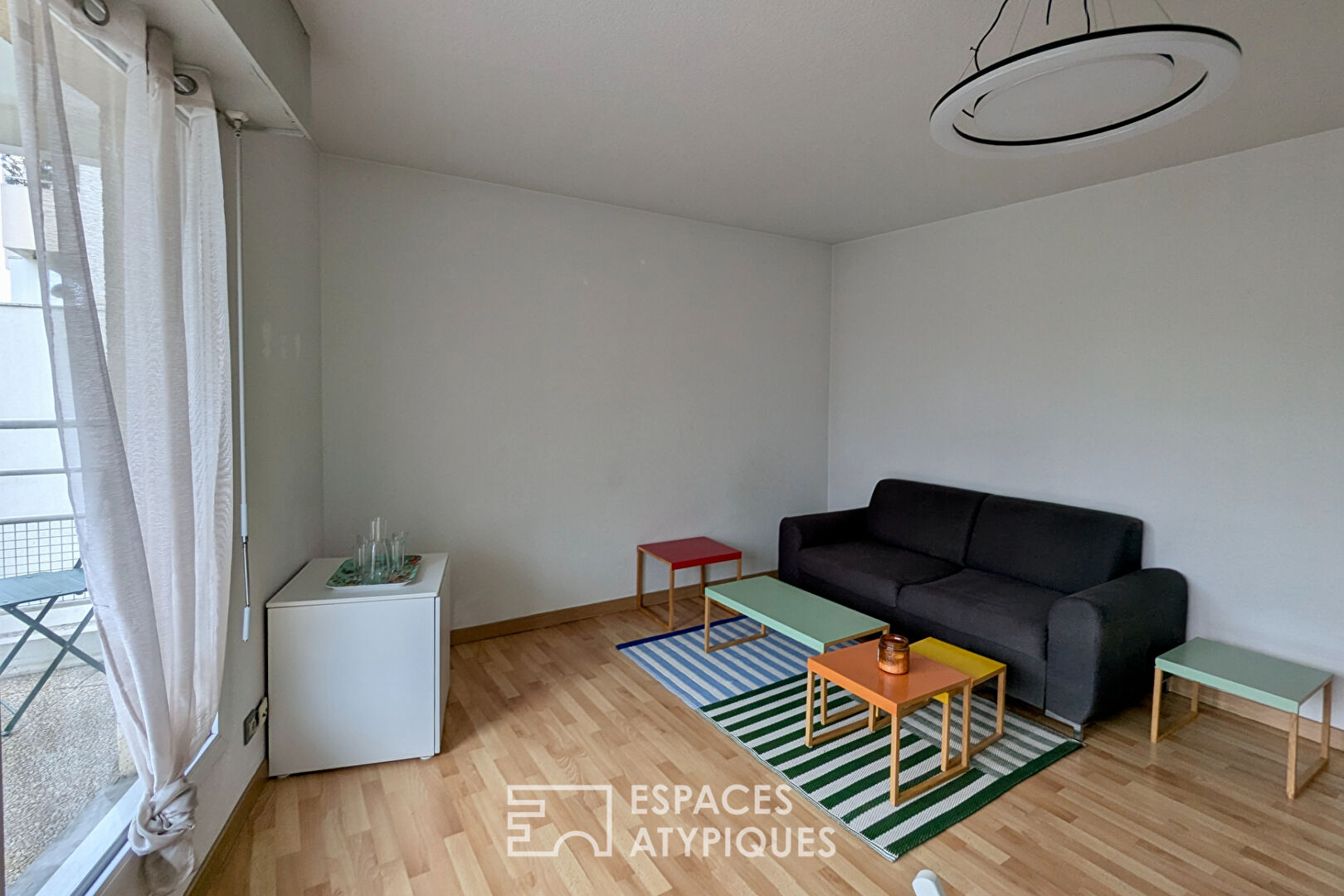 Appartement T3 meublé avec balcon et parking aux Chartrons