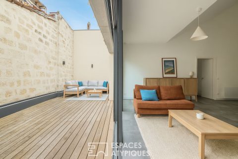 Appartement rénové avec grande terrasse aux Chartrons