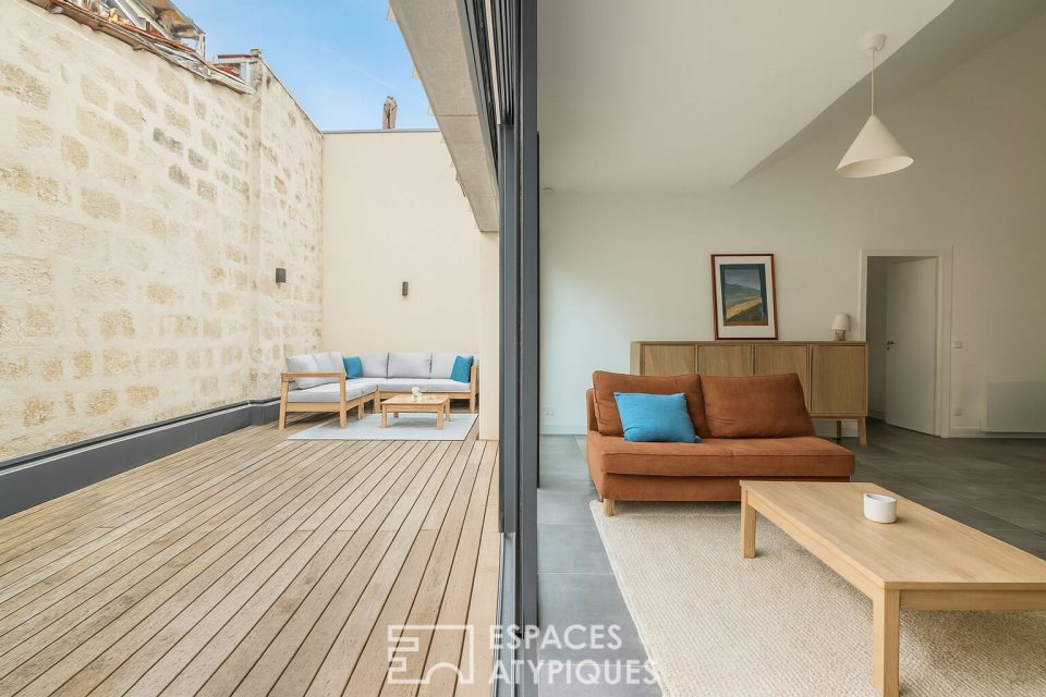 Appartement rénové avec grande terrasse aux Chartrons