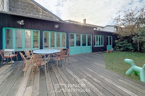 Propriété en pierre au charme multiple avec jardins, au coeur du Bouscat