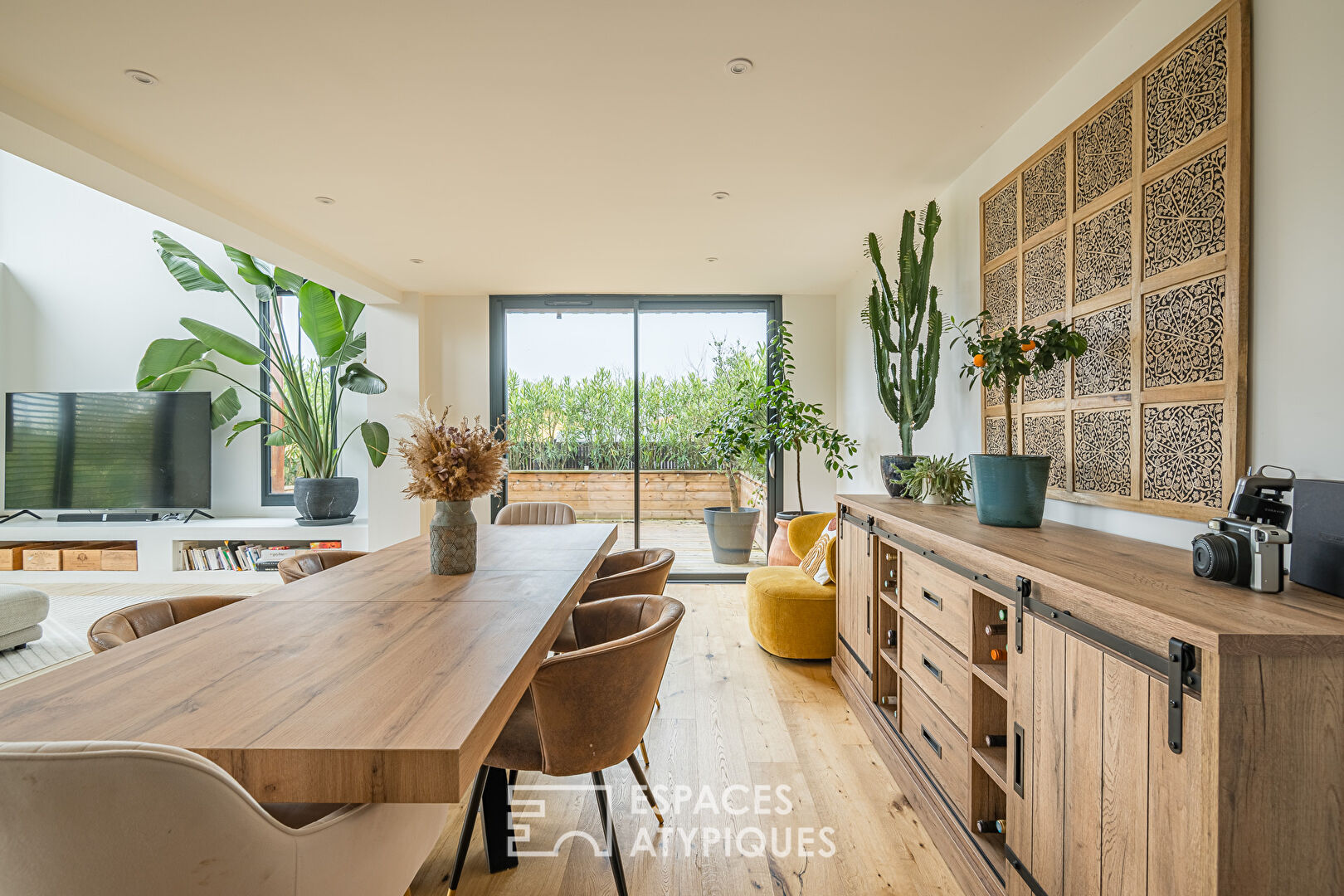 Maison d&rsquo;architecte avec vue à Martillac