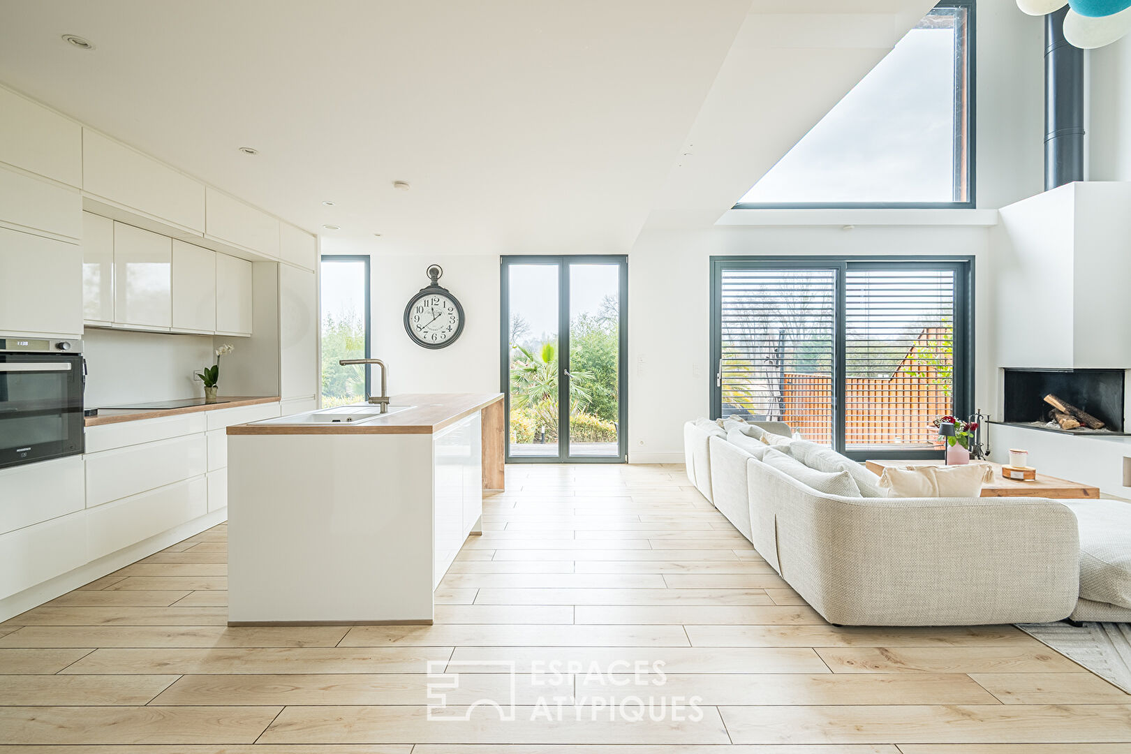 Maison d&rsquo;architecte avec vue à Martillac
