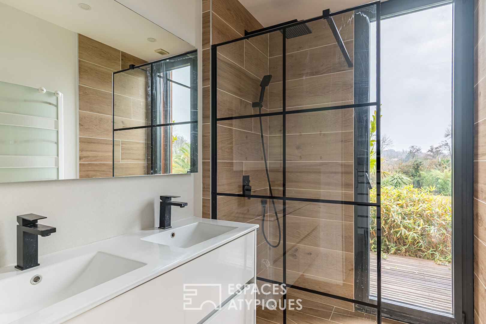 Maison d&rsquo;architecte avec vue à Martillac