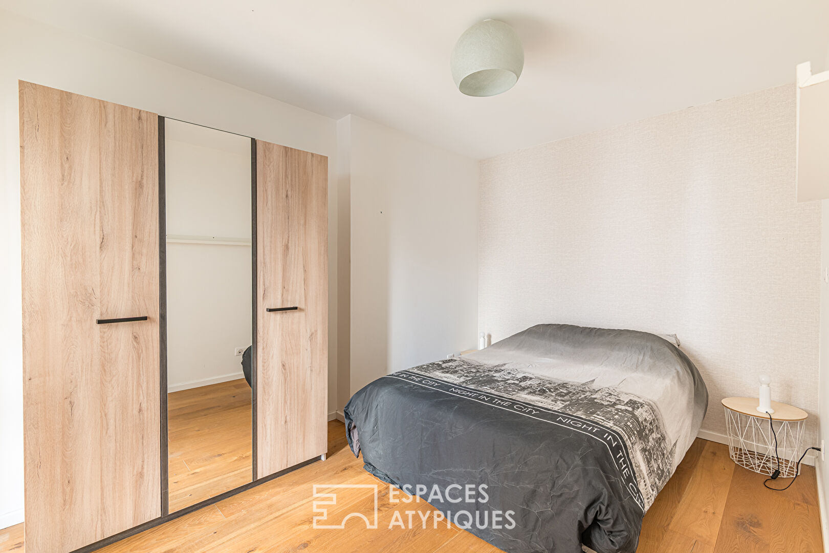 Loft au calme avec piscine et grand garage