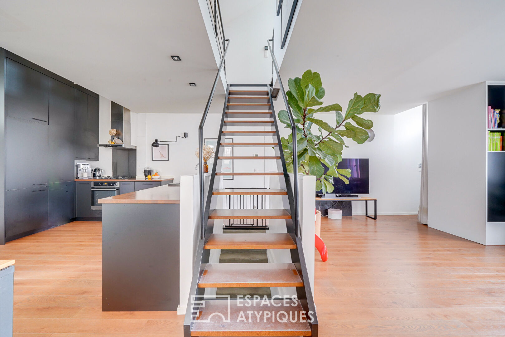 Jolie maison avec terrasse et garage