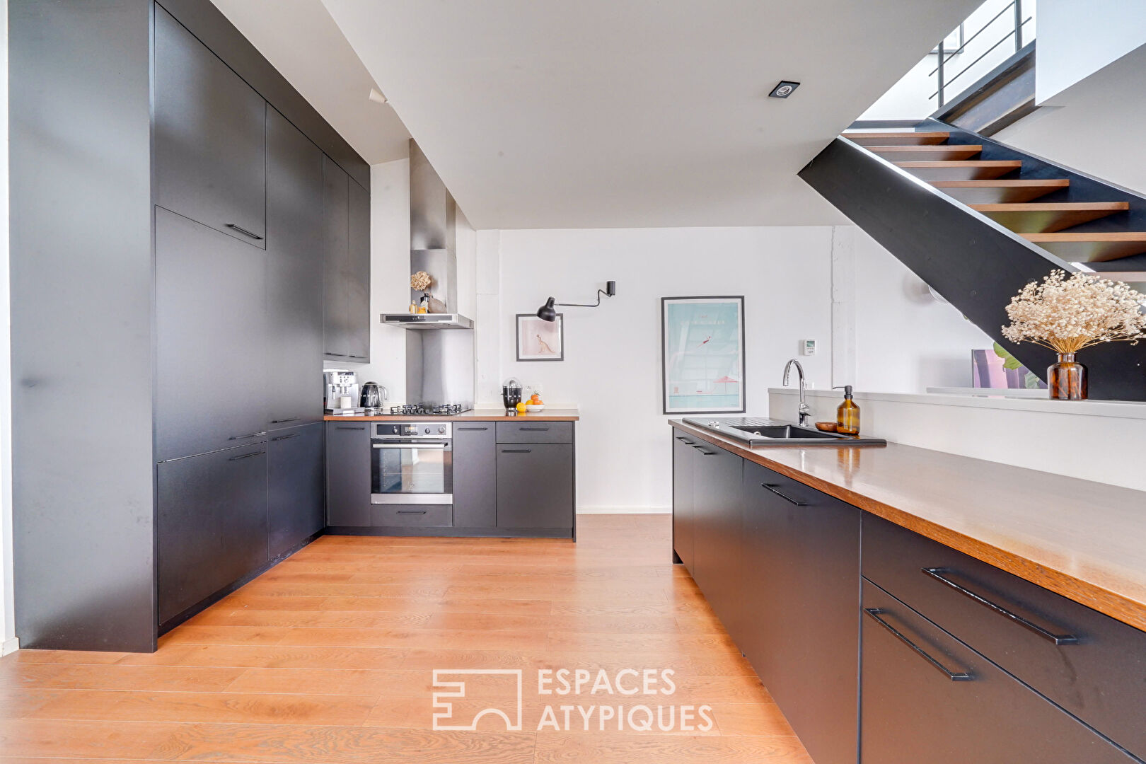 Jolie maison avec terrasse et garage