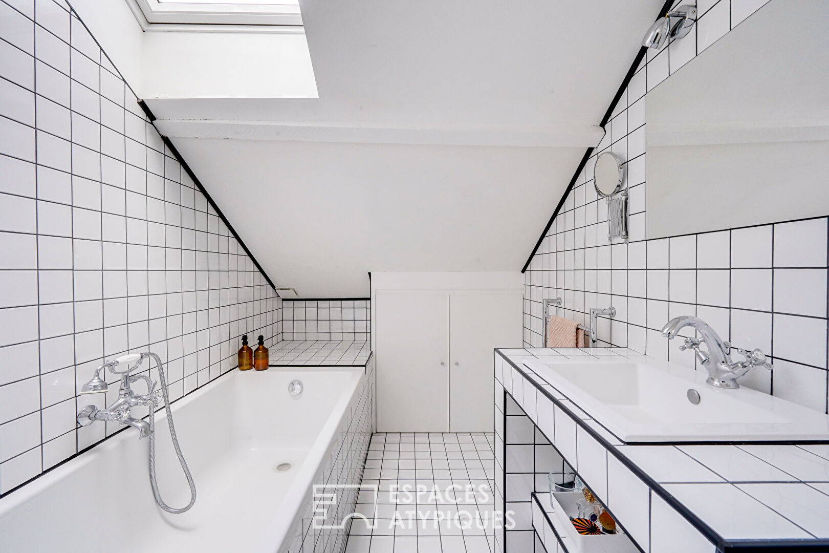 Jolie maison avec terrasse et garage