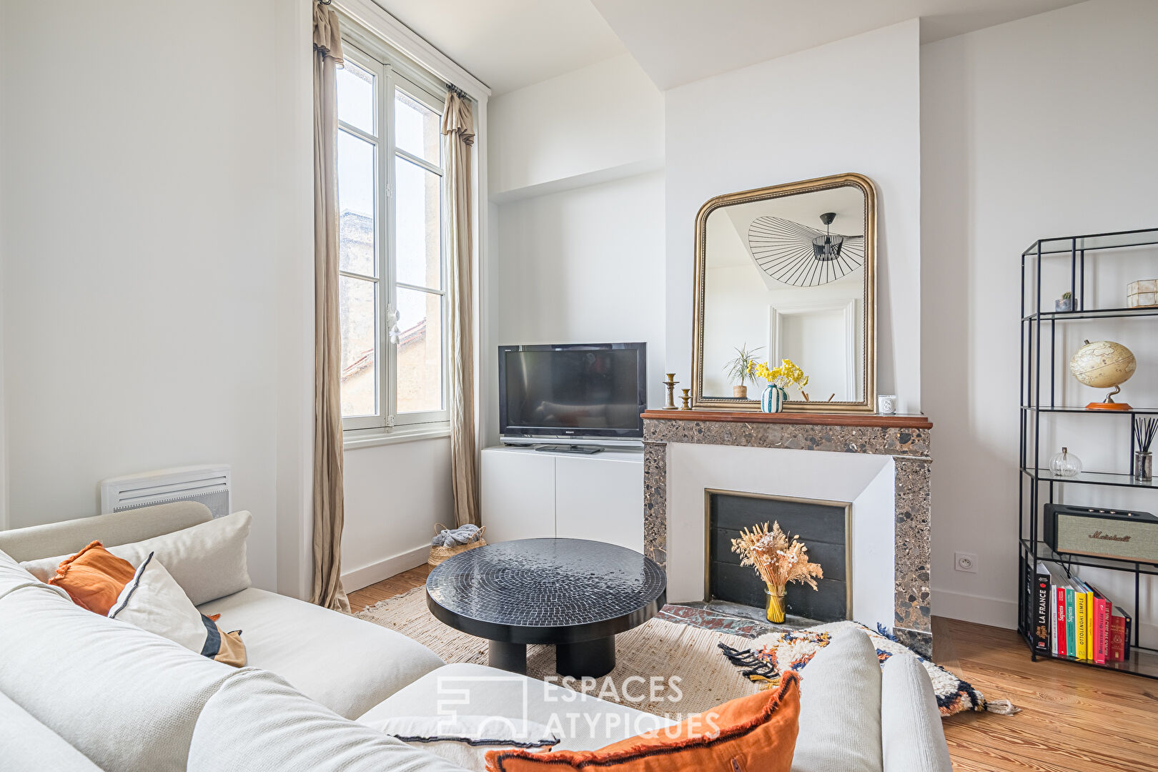 Elégant duplex au dernier étage avec terrasse et parking