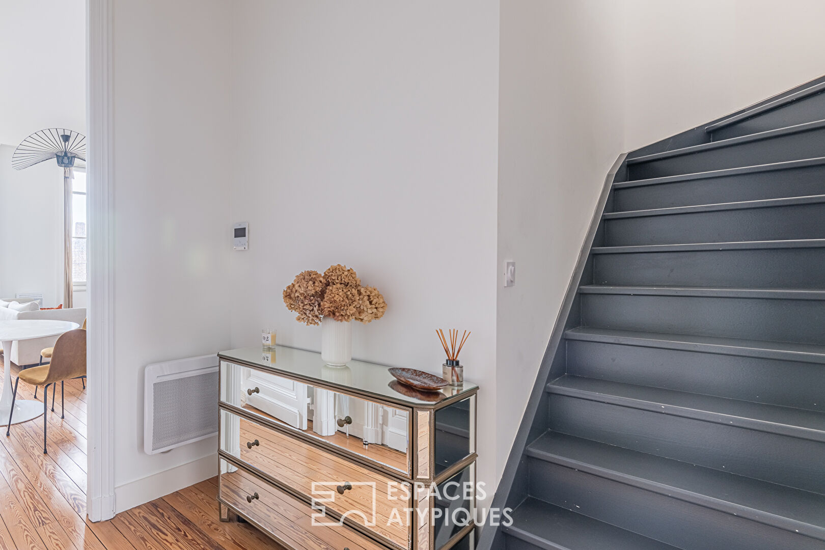 Elégant duplex au dernier étage avec terrasse et parking