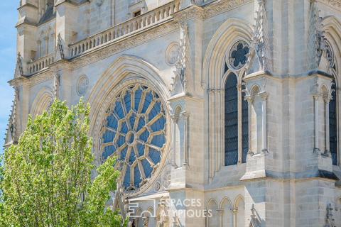 Le duplex de la rue Notre Dame face à l&rsquo;église