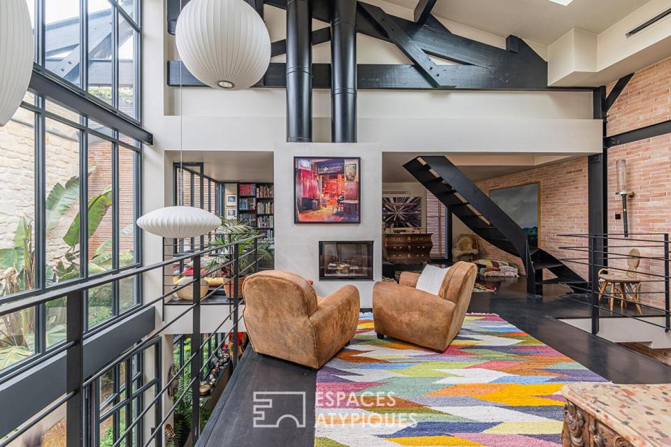 Un loft d'artiste spectaculaire et hors normes aux Chartrons