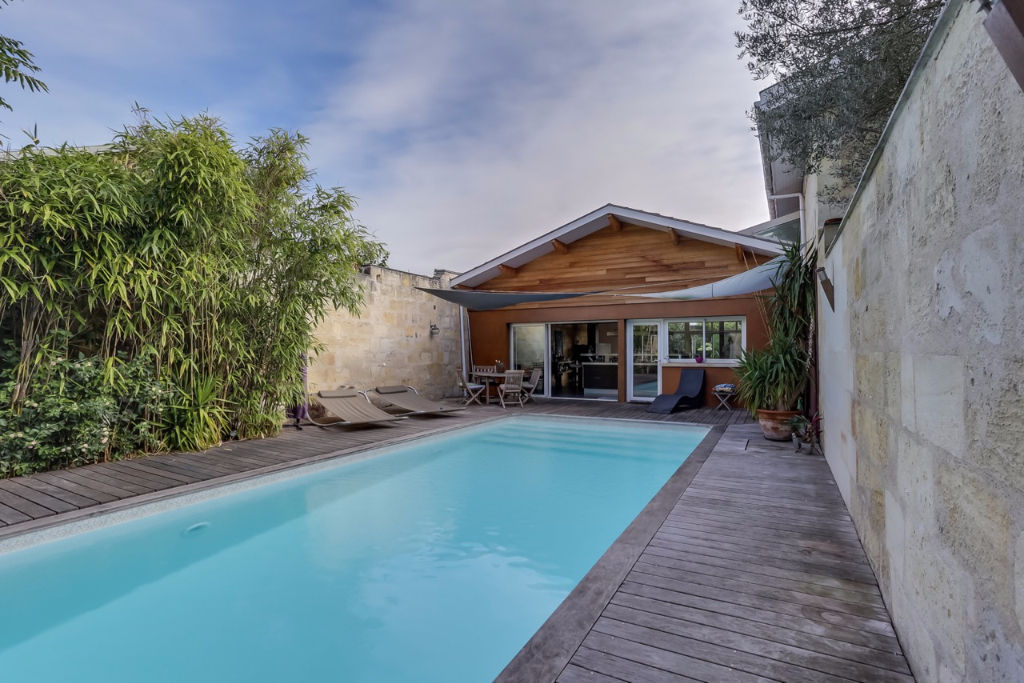 Maison-Loft avec jardin et piscine