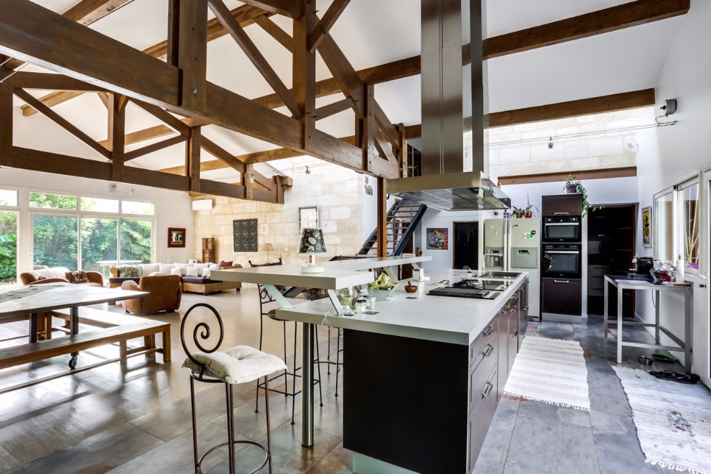 Maison-Loft avec jardin et piscine