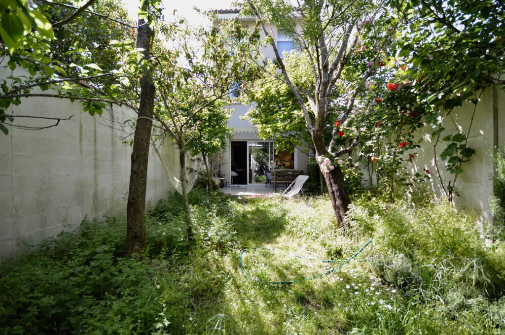Maison avec jardin champêtre quartier judaique
