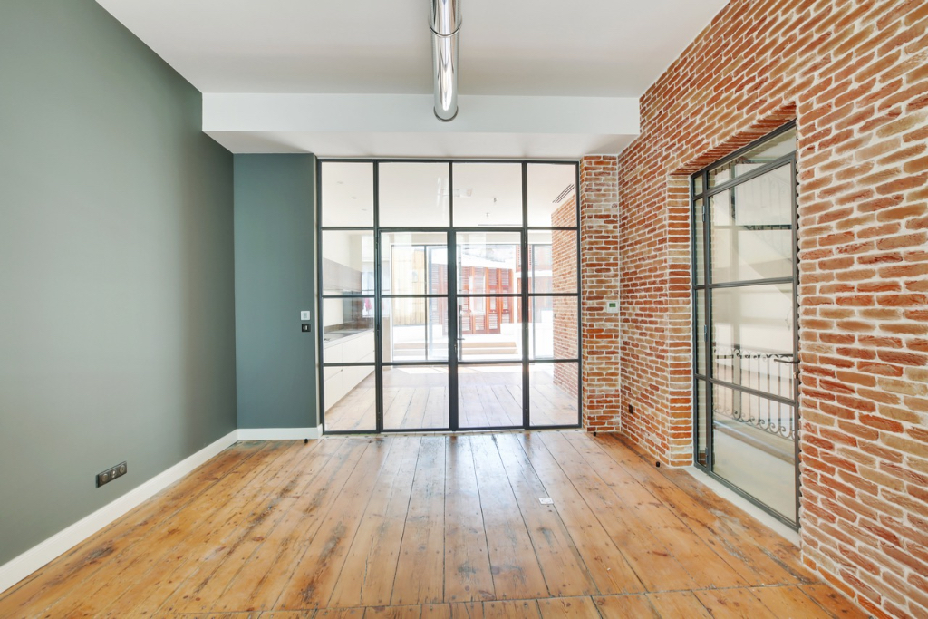 New York house with terrace in Saint-Michel