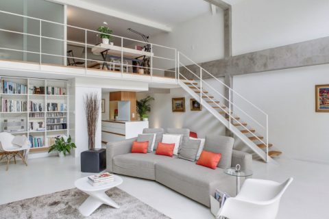 Clean loft with garden in Chartrons