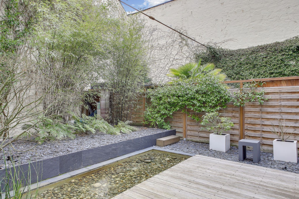 Loft épuré avec jardin aux Chartrons