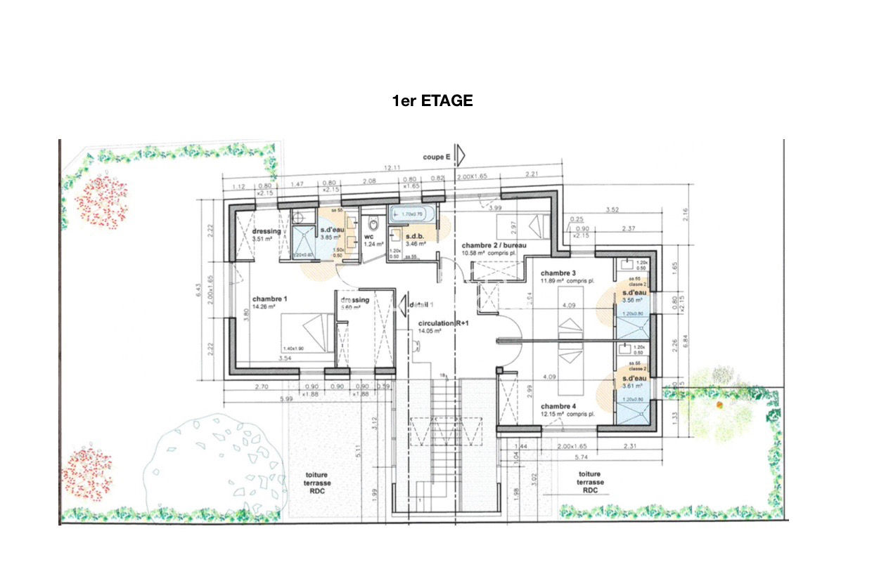 Maison contemporaine avec jardin et garage