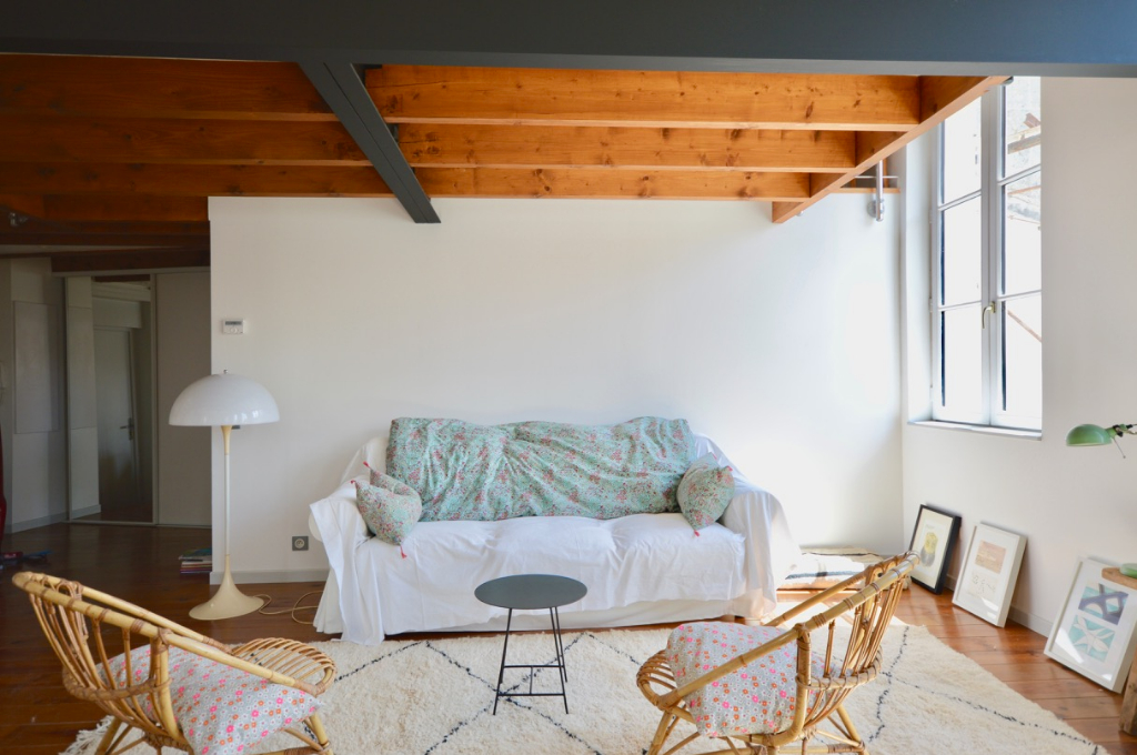 Flat loft in an old rotunda in Chartrons