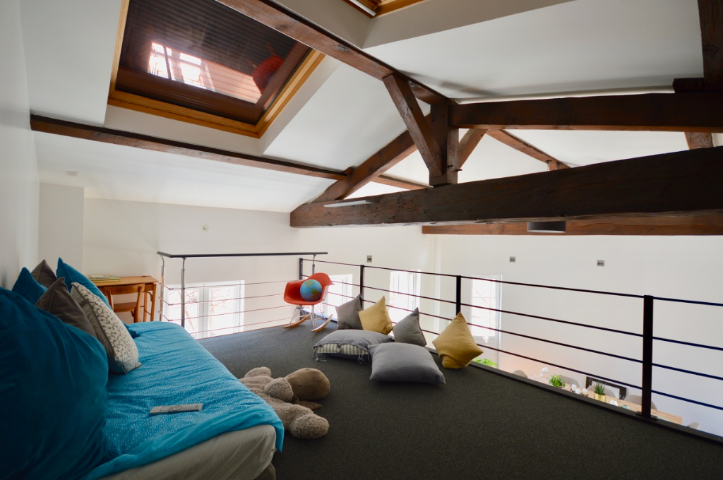 Flat loft in an old rotunda in Chartrons