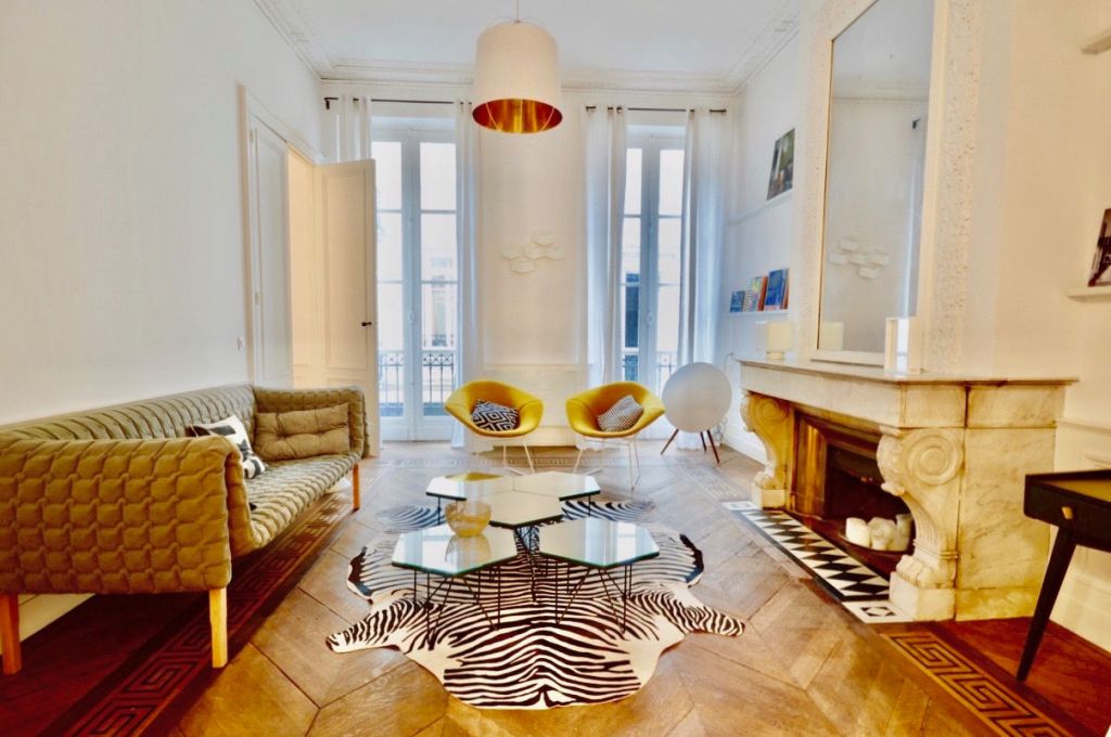 Renovated apartment upscale with terrace