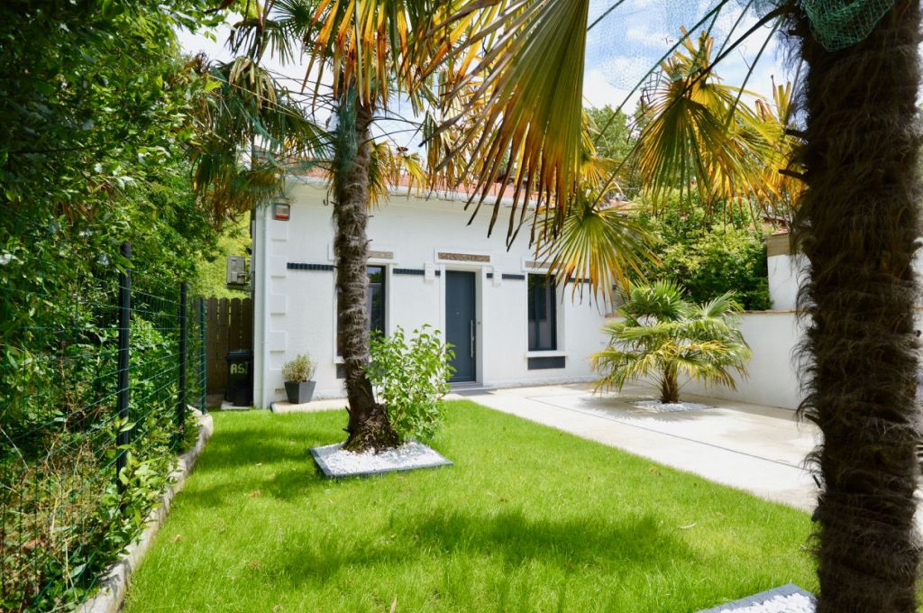 Maison de ville rénovée avec jardin