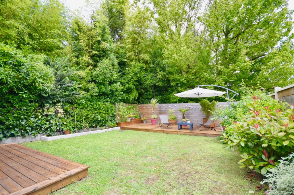 Maison de ville rénovée avec jardin