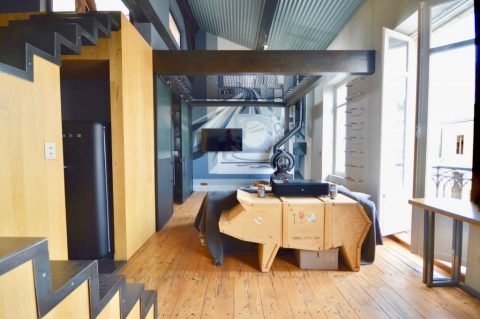 Appartement loft avec terrasse tropézienne