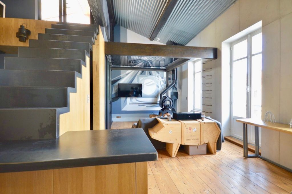 Appartement loft avec terrasse tropézienne