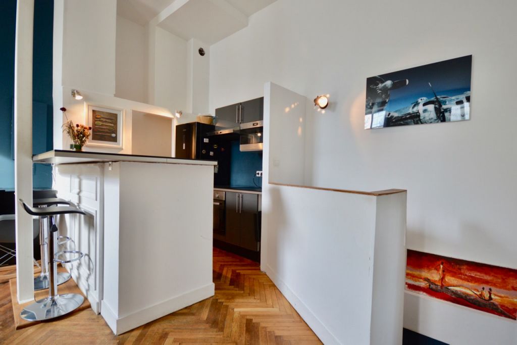 Duplex in an ancient chartreuse of Chartrons