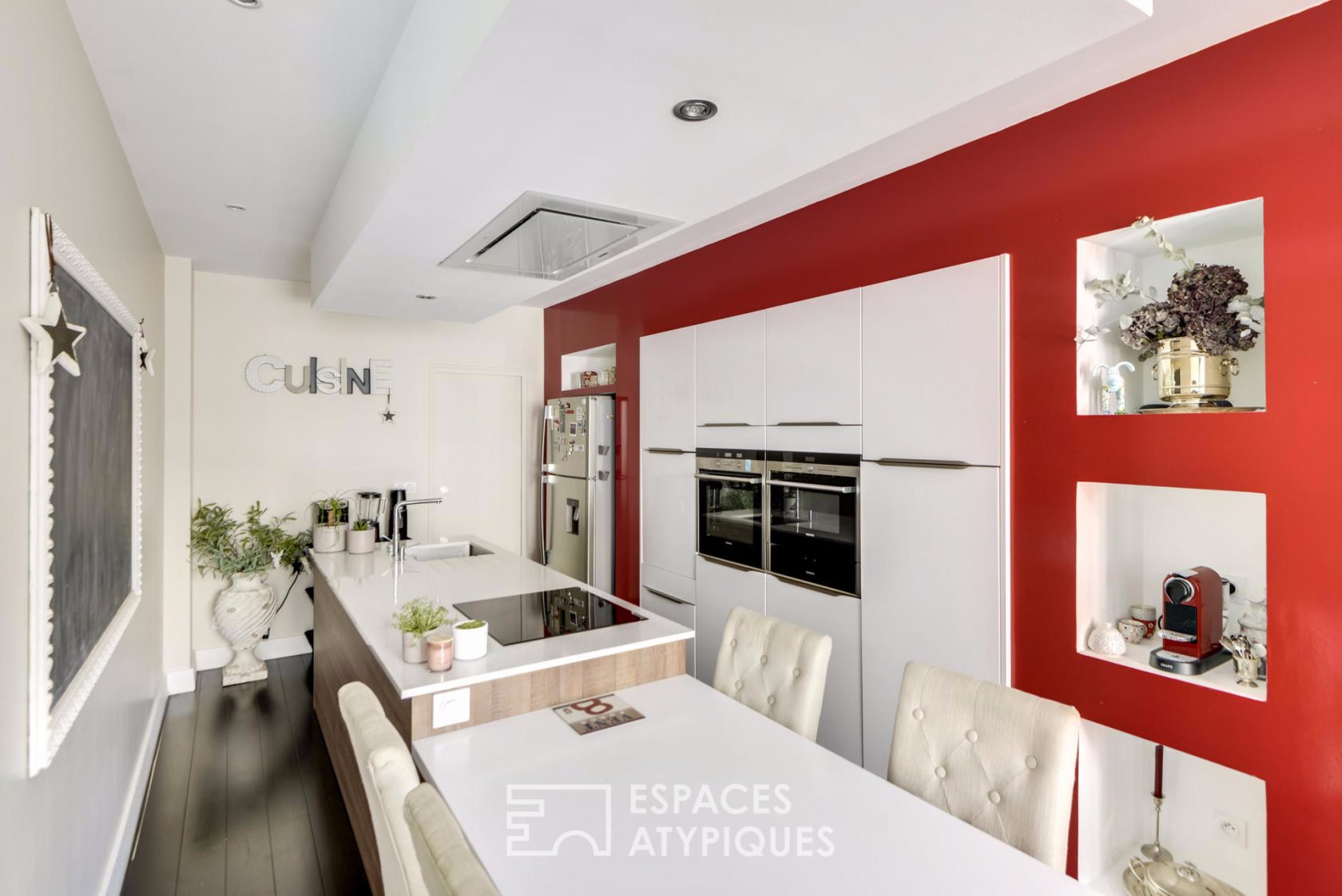 Élégante contemporaine réalisée par Architecte