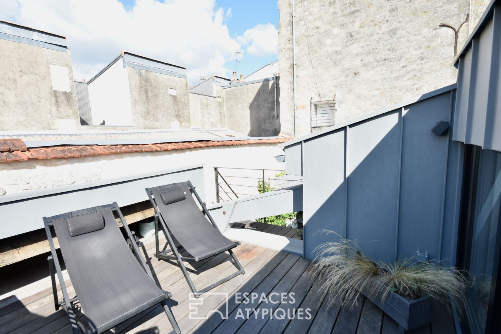 Loft avec terrasse sur les quais