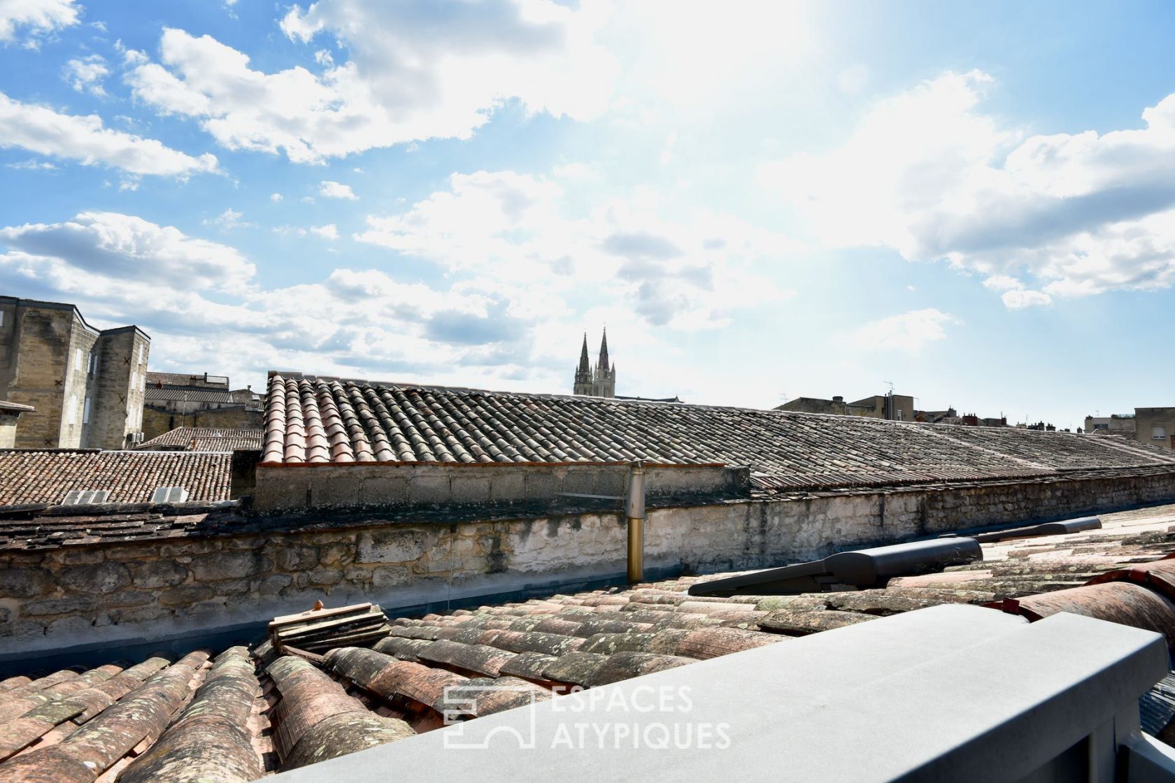 Loft avec terrasse sur les quais