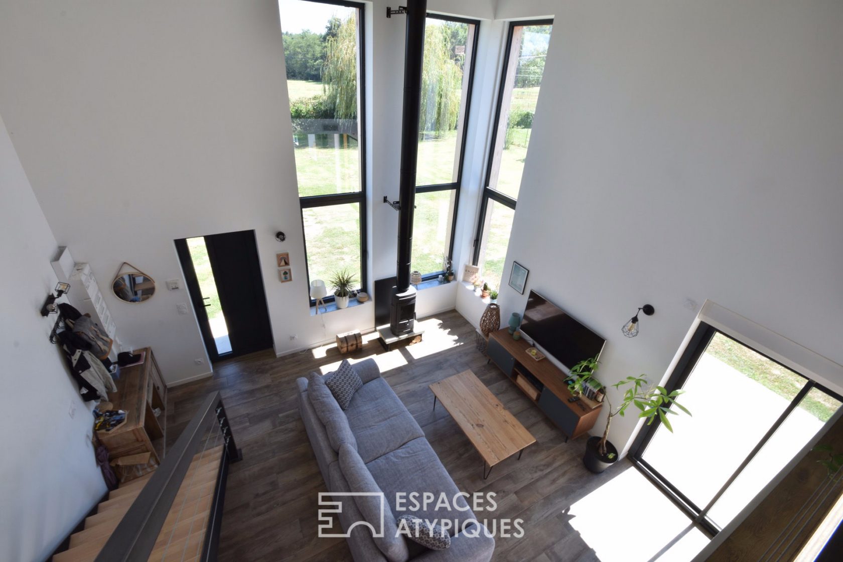 Former tobacco dryer rehabilitated in loft house
