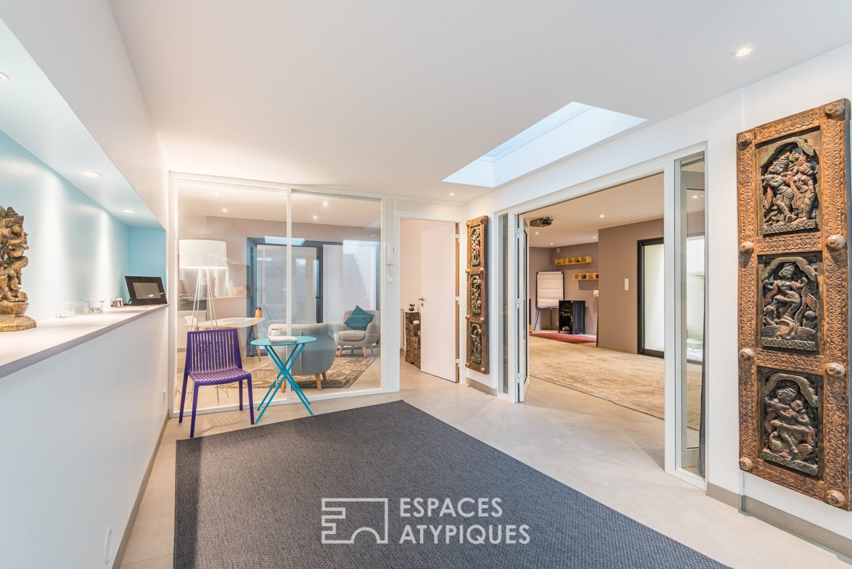 Loft with terraces in a former theater