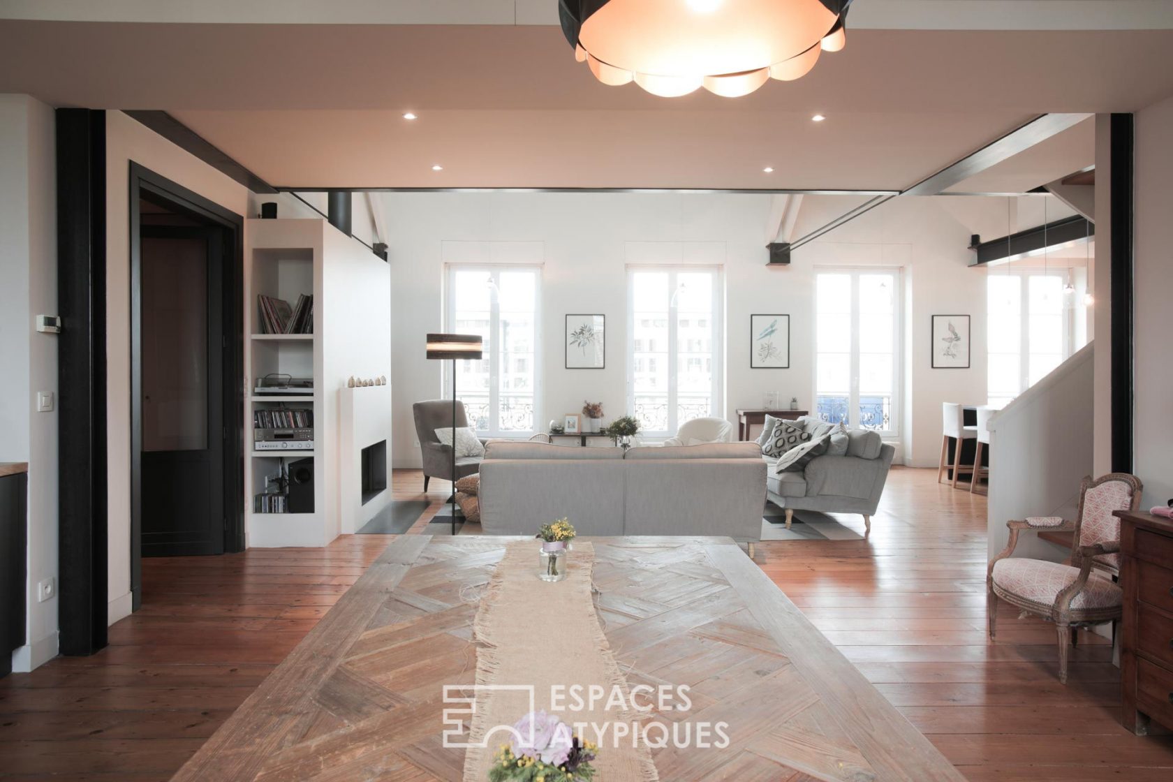 Loft with terrace and open view at the Bastide