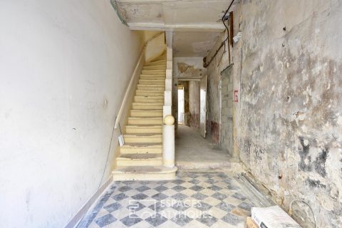 Triplex townhouse with terrace to revisit