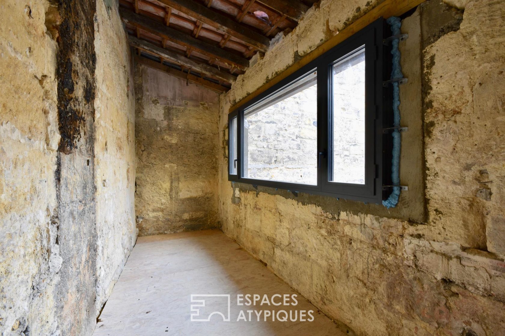 Triplex townhouse with terrace to revisit