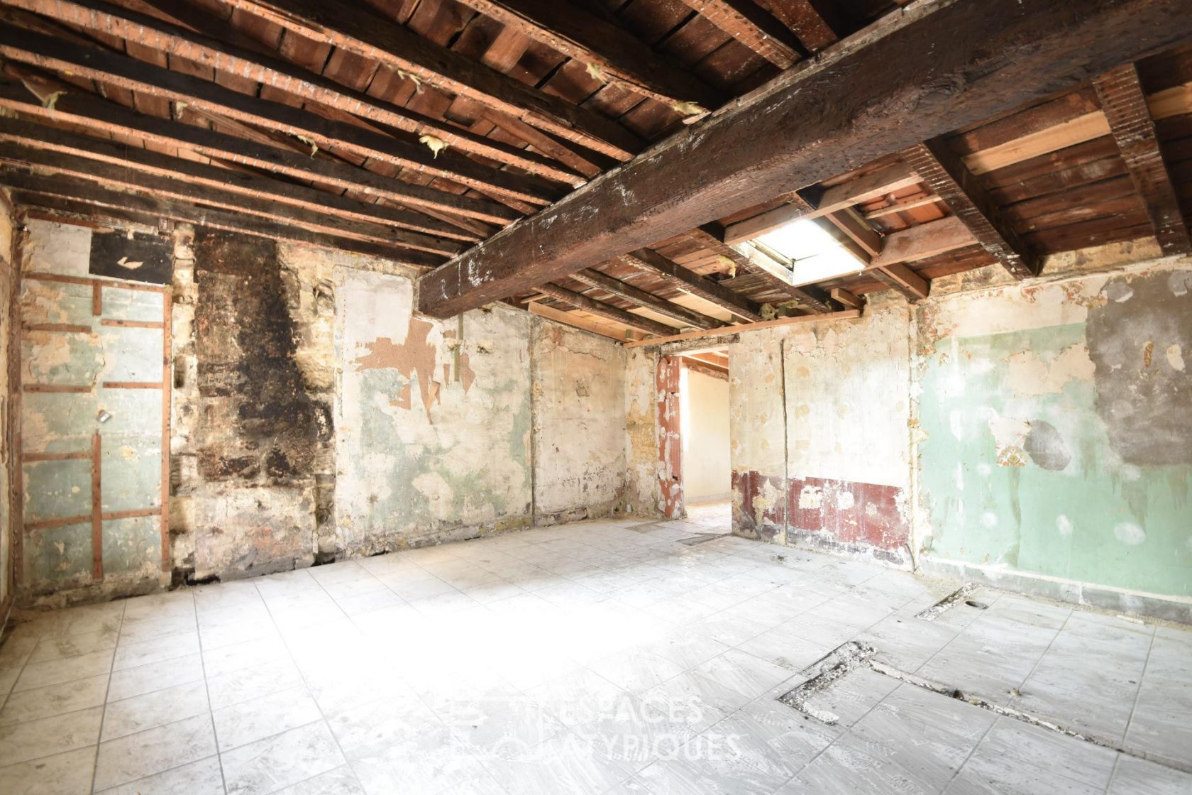 Triplex townhouse with terrace to revisit
