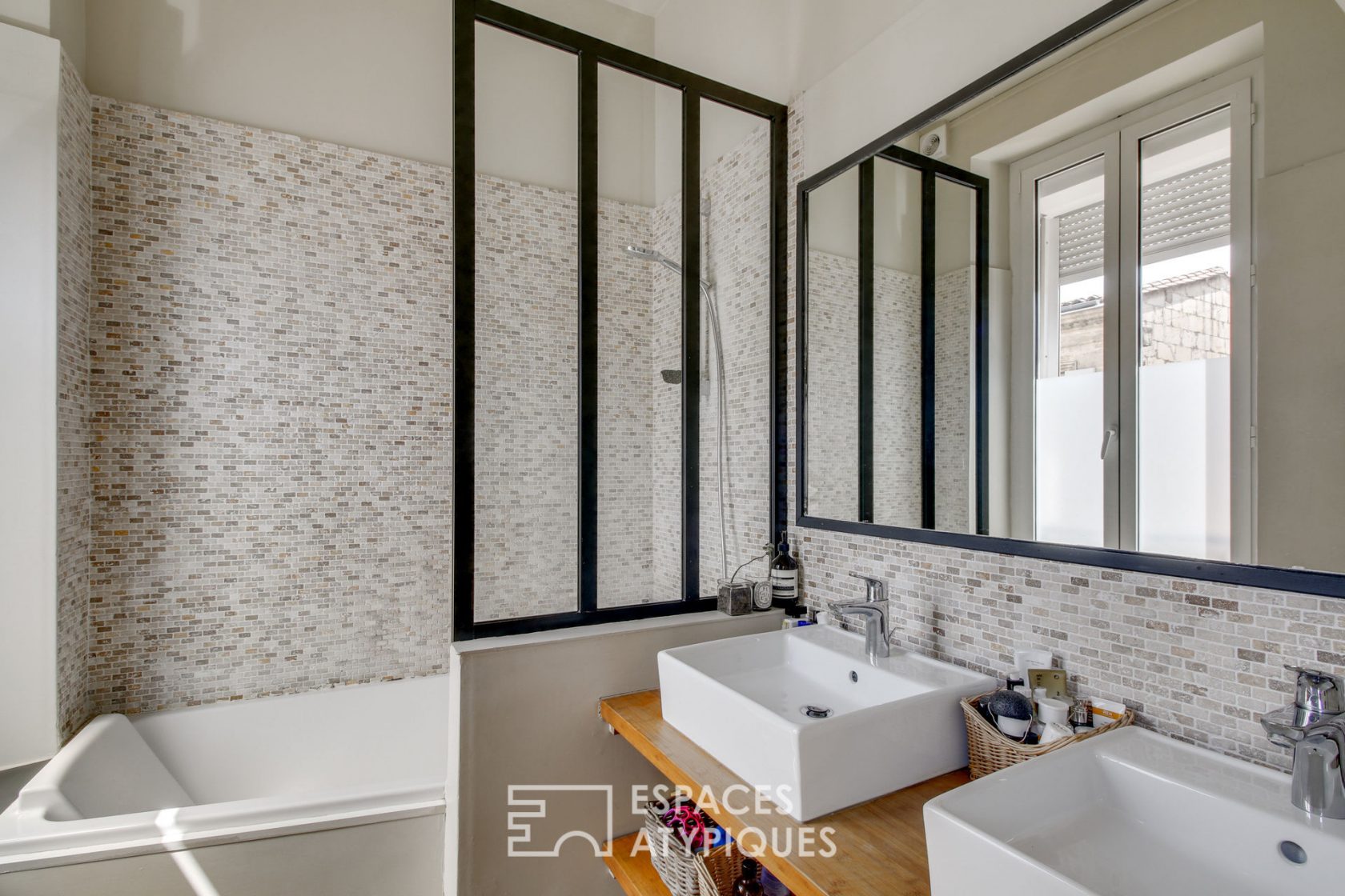 Beautiful charming apartment in Saint Seurin