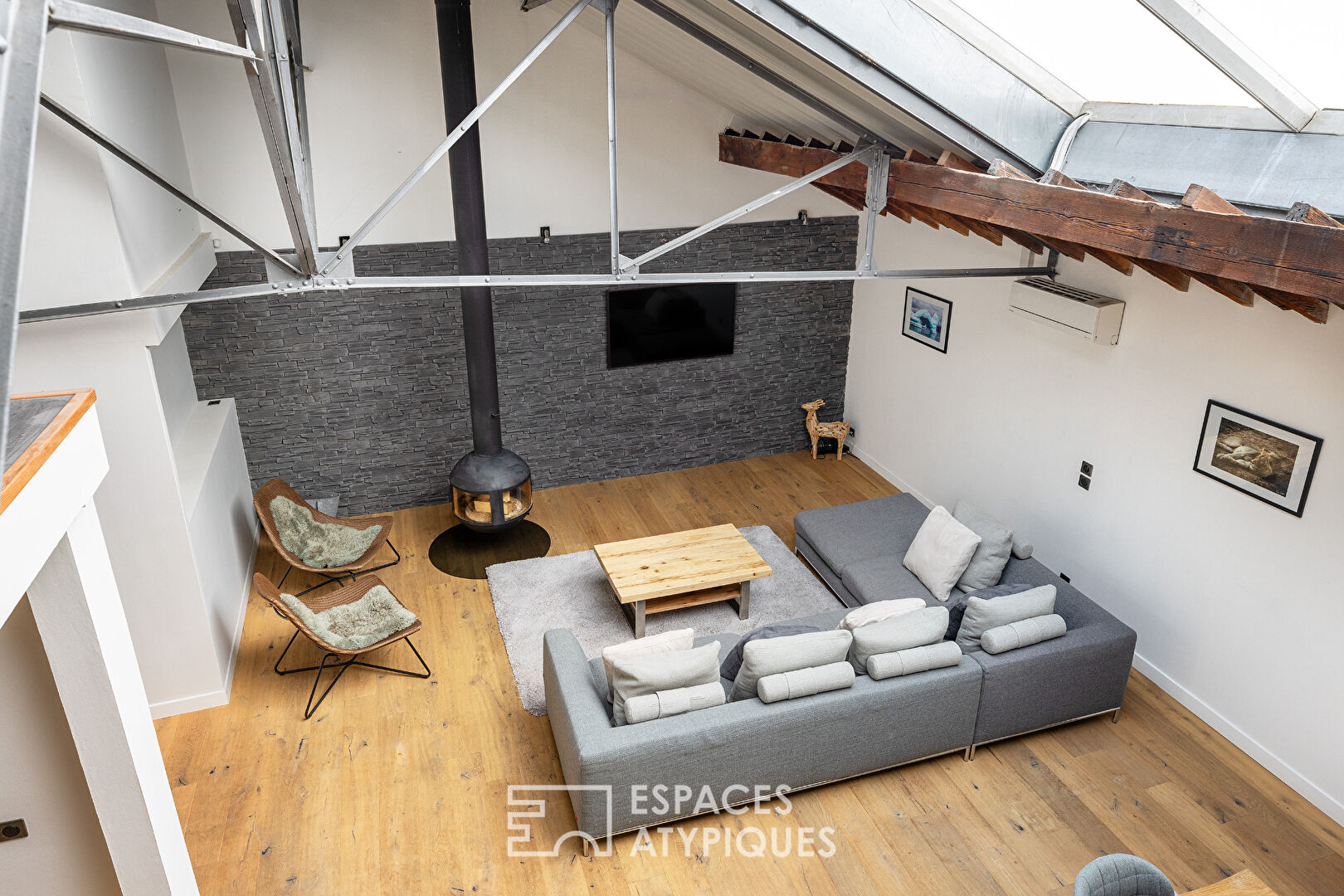Loft avec terrasse