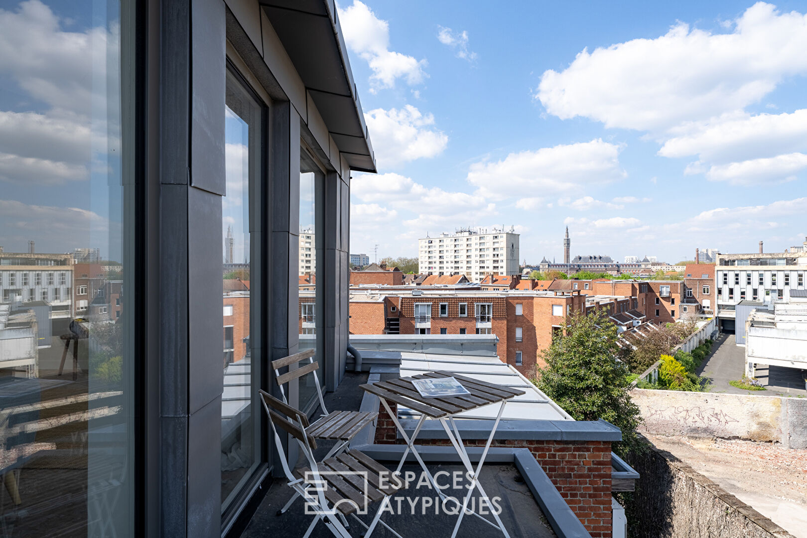 Architect-designed duplex – roof terrace with 360° view