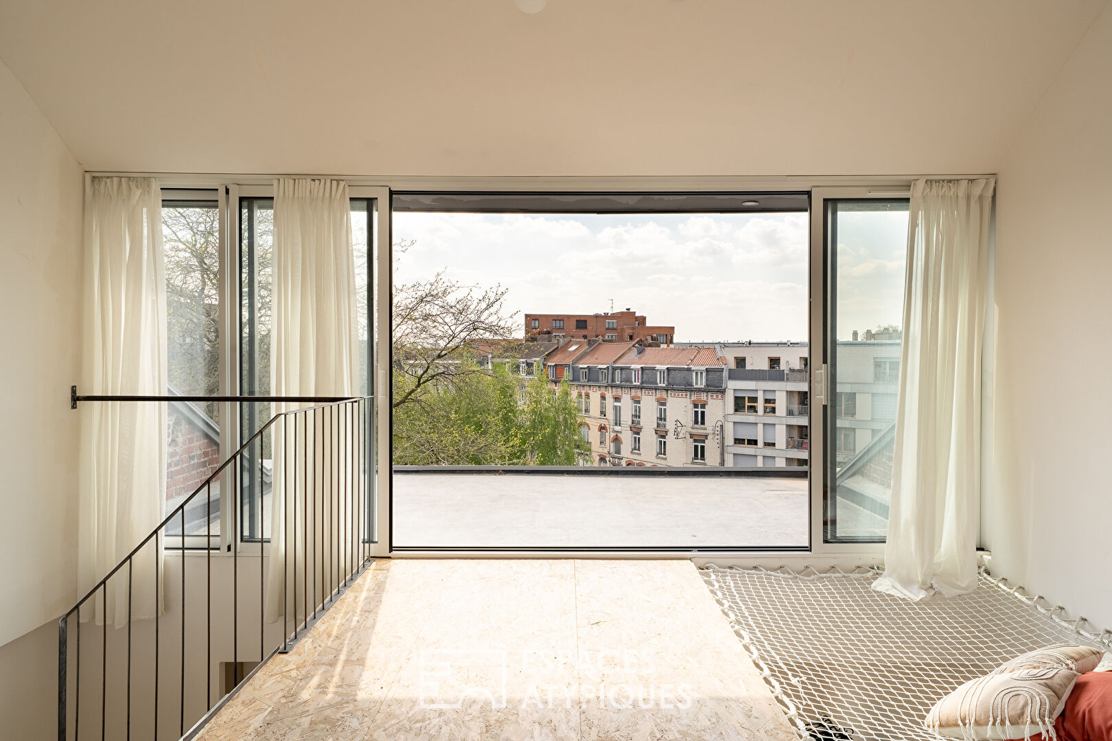 Architect-designed duplex – roof terrace with 360° view