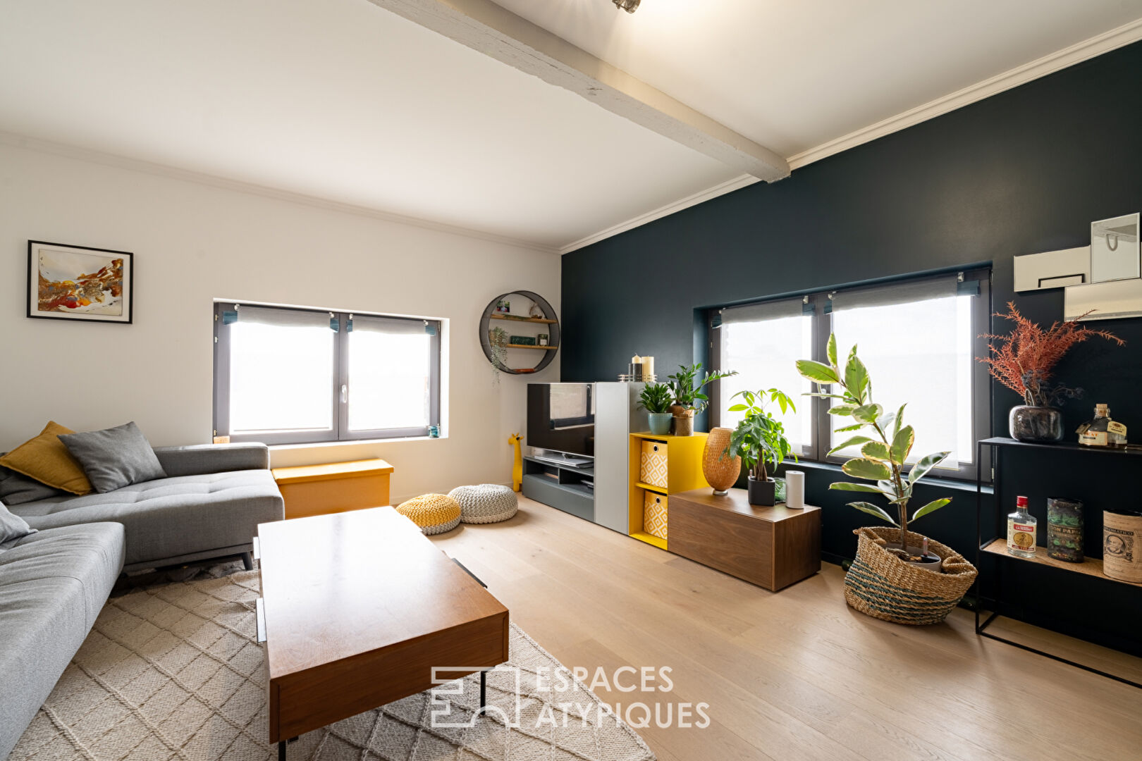 Loft d’exception sur les toits d’un château industriel Barbieux